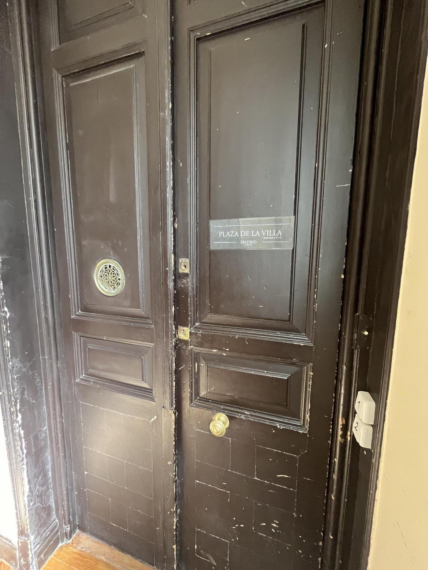 Dplace To Be - Luxury Apartment In Historic Center 마드리드 외부 사진