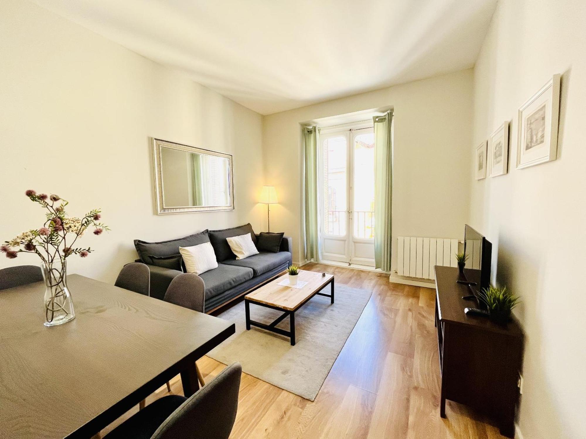 Dplace To Be - Luxury Apartment In Historic Center 마드리드 객실 사진
