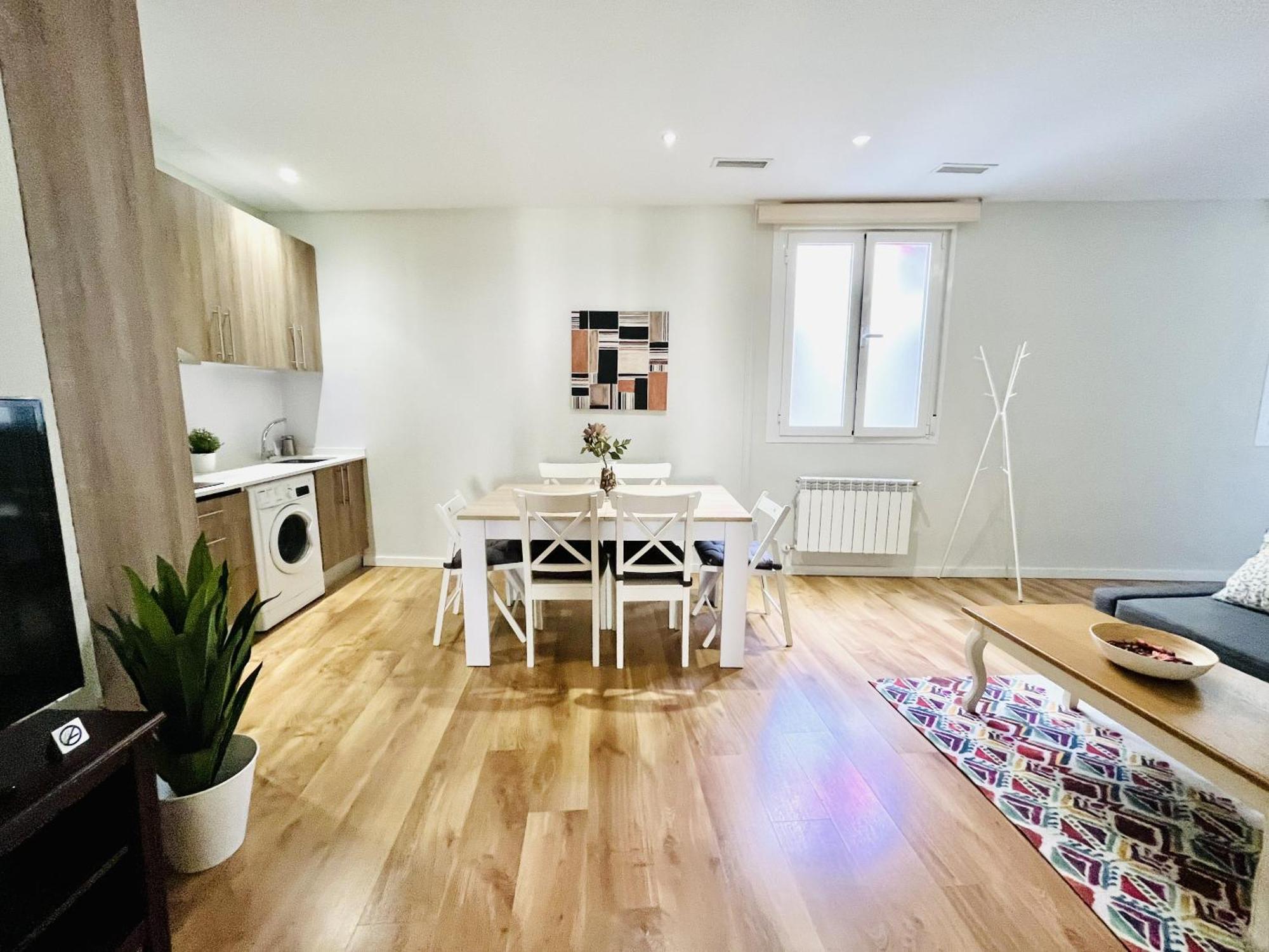 Dplace To Be - Luxury Apartment In Historic Center 마드리드 객실 사진