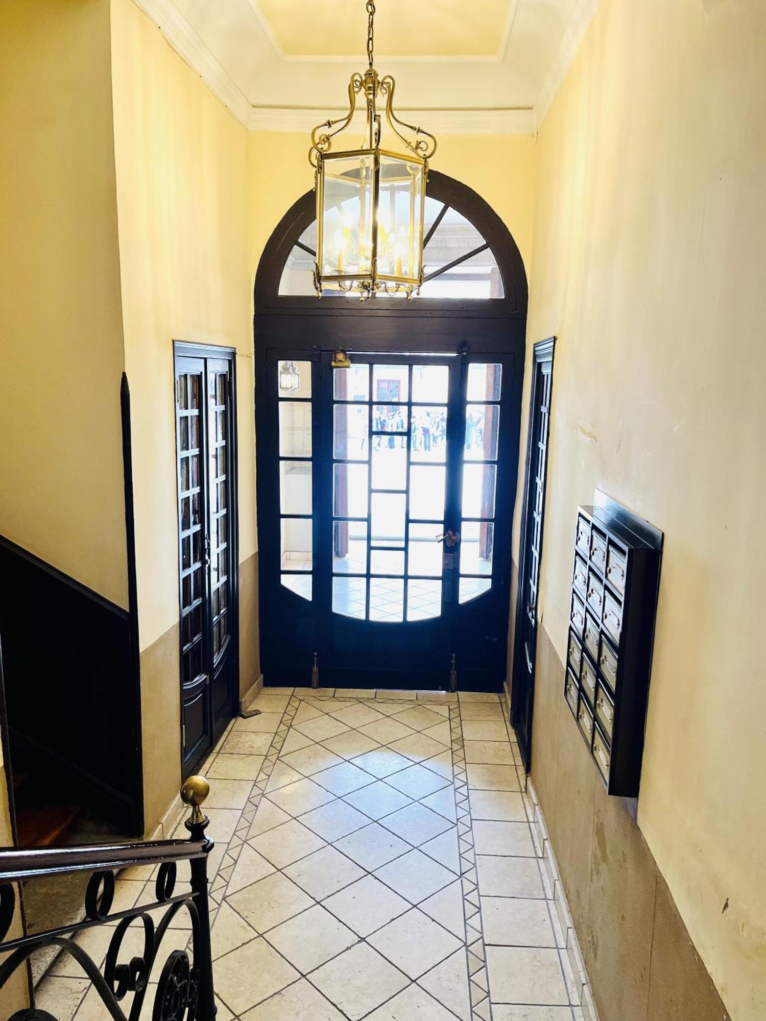 Dplace To Be - Luxury Apartment In Historic Center 마드리드 외부 사진